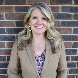 Headshot of Tracey Shell